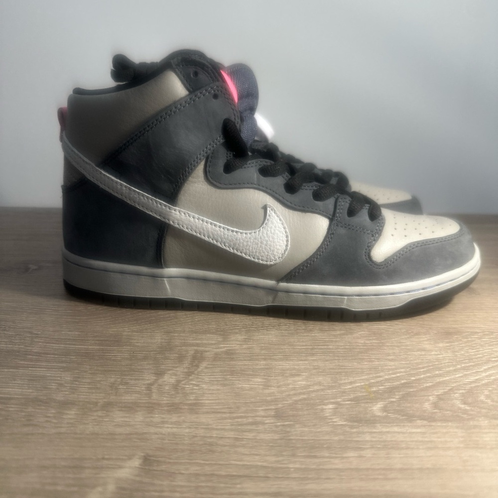 Nike Athletic Shoes - Black, Gray, White